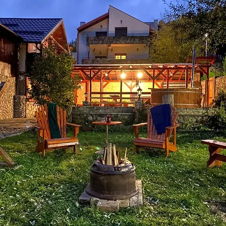 Casa Aramis 阿祖加
